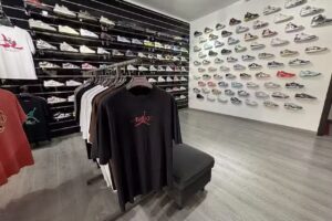 Eastcoast Streetware x Hoodsneakers