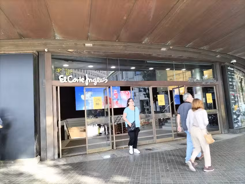 Edmmond Studios El Corte Ingl&eacute;s Plaza de Catalu&ntilde;a