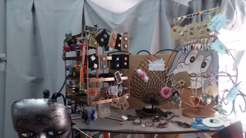 El didal d&rsquo;argent &ndash; Arreglos de ropa &ndash; Modernista &ndash; Moda &ndash; Dise&ntilde;adora