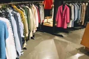 Elan Boutique Roba per Home I Dona