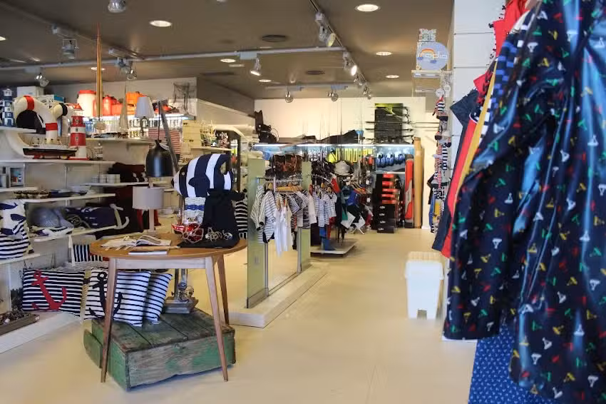 Eolo N&aacute;utica, AD Nautic y Alquiler de barcos