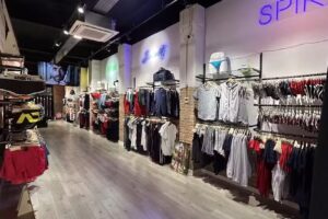 ES Collection / Addicted (Barcelona)