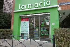 Farmacia Tr&eacute;bol Moratalaz