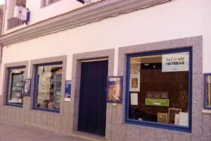 Ferreter&iacute;a Droguer&iacute;a Julia. Administraci&oacute;n de Loter&iacute;a