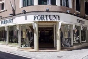 Fortuny Moda, tienda de ropa, hombre y mujer, Mahón, Menorca, Marcas, Levis, Tommy Hilfiger, Dockers, North Sails