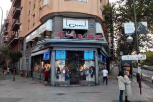 Giver OUTLET moda hombre y mujer