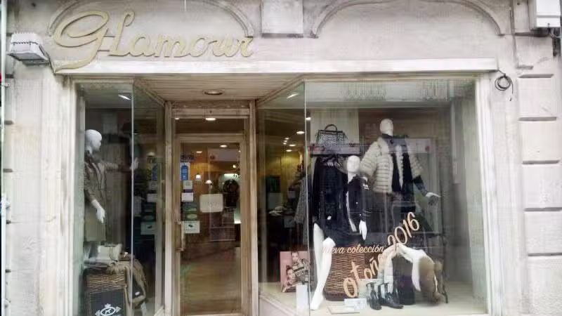 GLAMOUR MODA PONTEAREAS