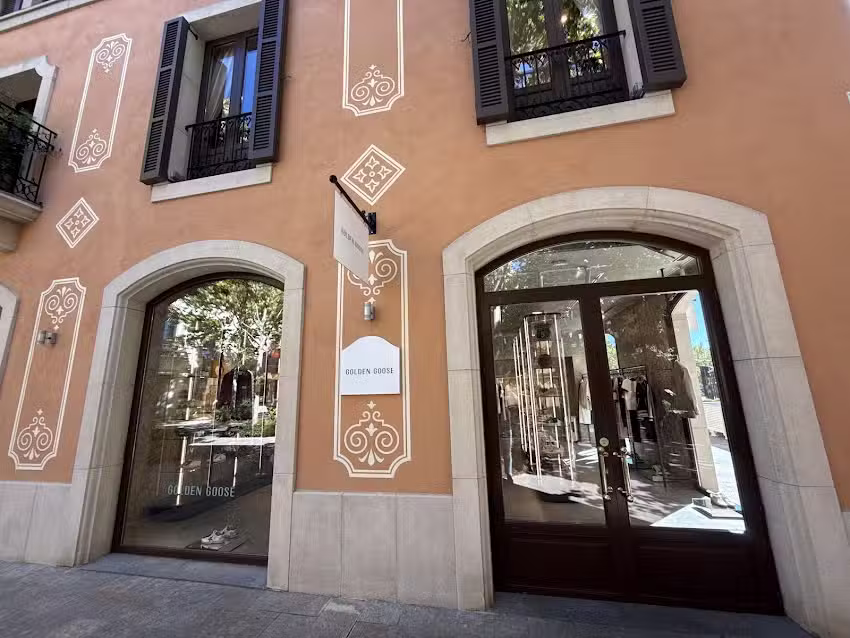Golden Goose Barcelona La Roca Outlet