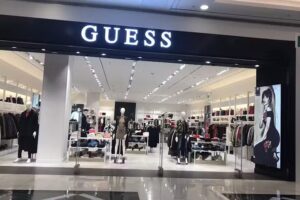 Guess CC Plaza R&iacute;o 2