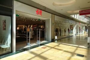 H&M