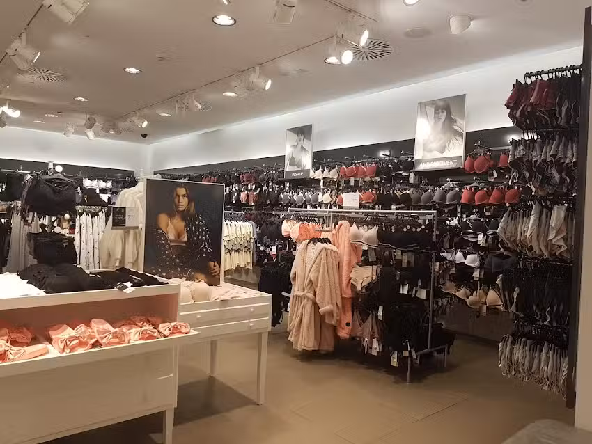 H&M