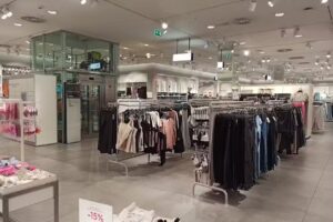 H&M
