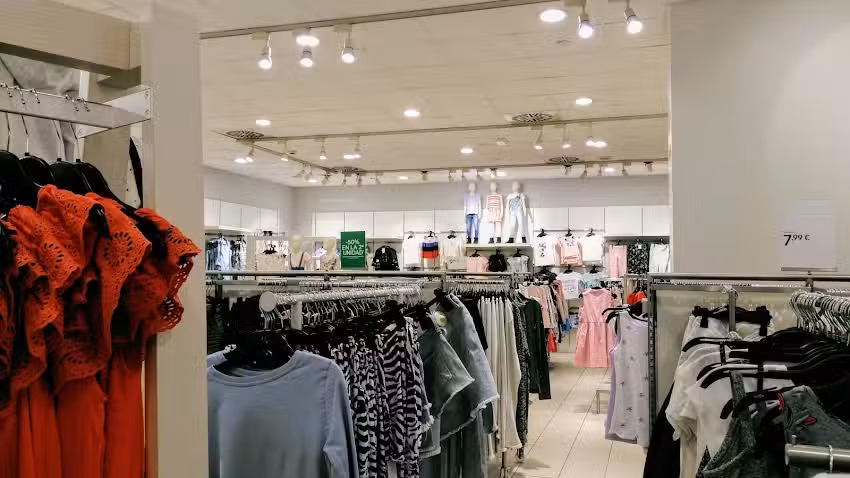 H&M