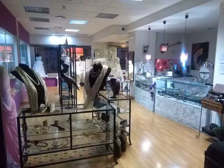 Helenka Joyas | Dise&ntilde;o y Creaci&oacute;n de Joyas, Tocados y Complementos.