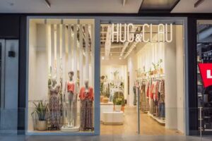 Hug & Clau Max Center