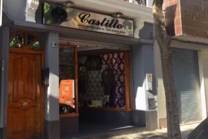 Indumentaria valenciana Castillo