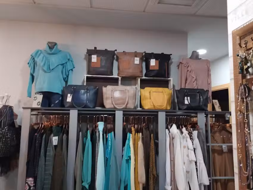 In&eacute;s moda i complements