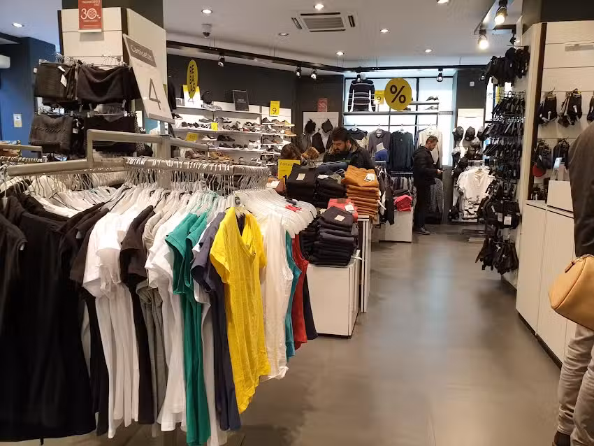 INSIDE &ndash; Tienda de Ropa y Zapatos