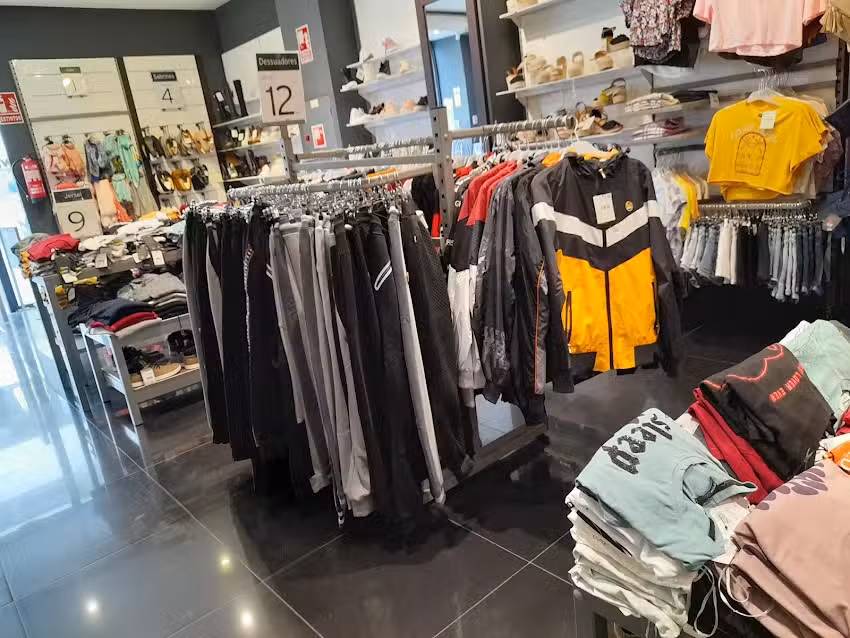 INSIDE &ndash; Tienda de Ropa y Zapatos