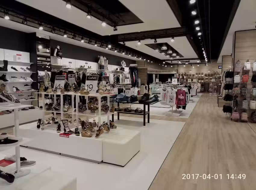 INSIDE &ndash; Tienda de Ropa y Zapatos