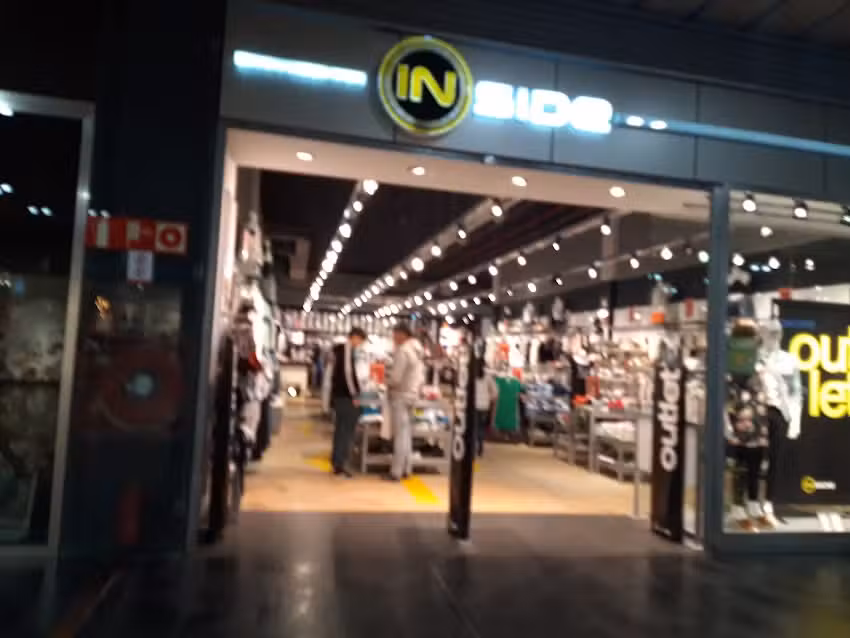 INSIDE &ndash; Tienda de Ropa y Zapatos