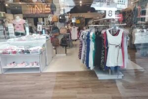 INSIDE – Tienda de Ropa y Zapatos