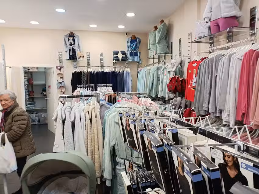 &Iacute;ntimas Woman