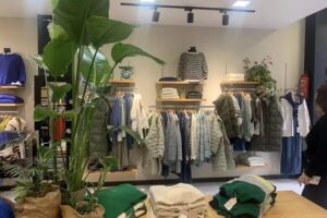 ISHOP FASHION STORES