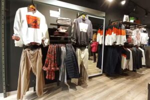 It&rsquo;s man Lal&iacute;n