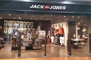 JACK & JONES