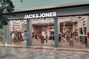JACK & JONES