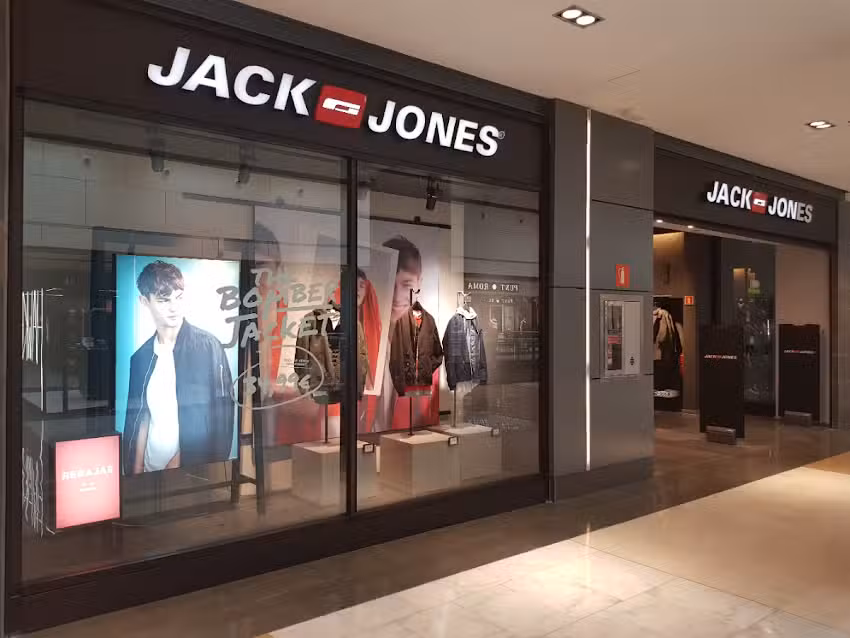JACK & JONES
