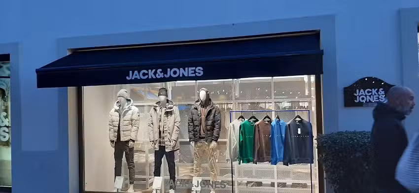 JACK & JONES
