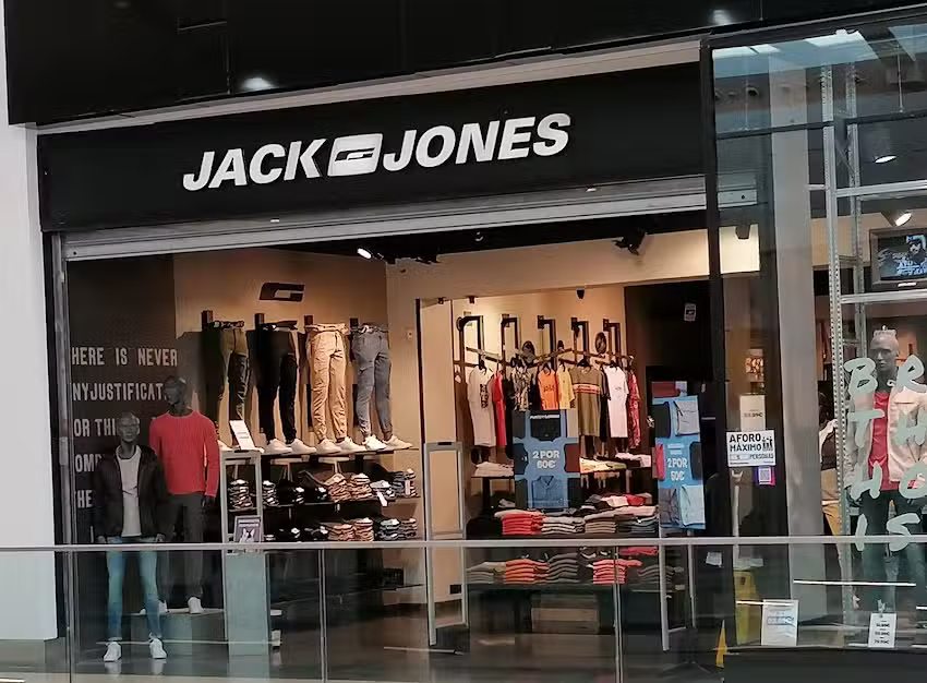 JACK & JONES