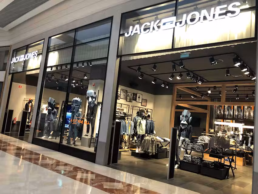 JACK & JONES
