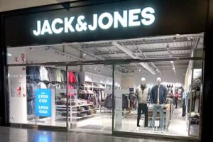 JACK & JONES
