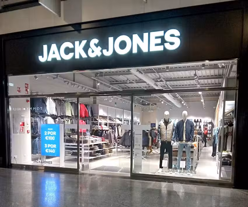 JACK & JONES