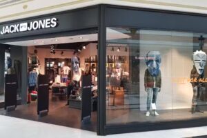 JACK & JONES