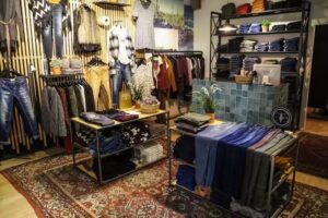 Jeans Barcelona: distribuidor oficial Le Temps des Cerises