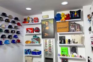 JEFA SNEAKERS MADRID &ndash; TIENDA DE REVENTA Essentials, Denim Tears, Jordan, Adidas, Nike, Travis Scott, Supreme, Pop Mart
