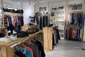 JOAN by Cudeca – Tiendas de Segunda Mano, Benéficas | Torremolinos – Av. I. Manoja