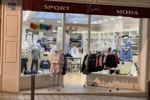 JUNCAL MODA INFANTIL Y JUVENIL