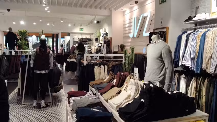 JVZ | C.C. &Aacute;rea Sur