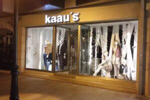 Kaau&acute;s