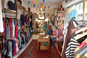 Kambalache. Segunda Mano de Primera &ndash; Thrift Store Madrid