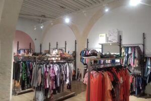 KOOPERA STORE con Moda re- ALMER&Iacute;A