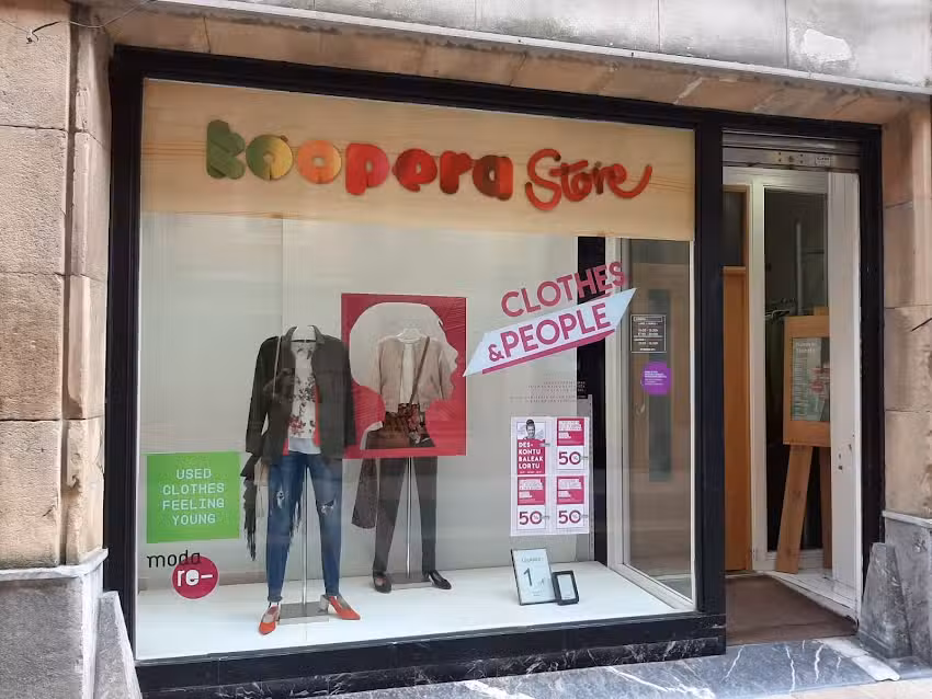 KOOPERA STORE con Moda re- DURANGO
