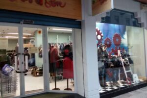 KOOPERA STORE con Moda re- GALDAKAO