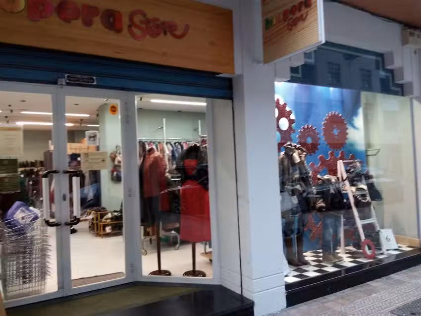 KOOPERA STORE con Moda re- GALDAKAO