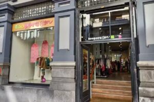 KOOPERA STORE con Moda re- OVIEDO